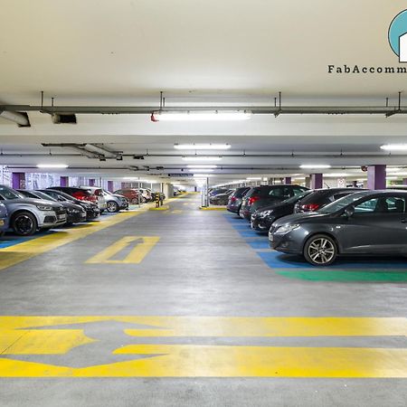 Amazing Flat-Parking Available-By Fabaccommodation Cardiff Eksteriør bilde