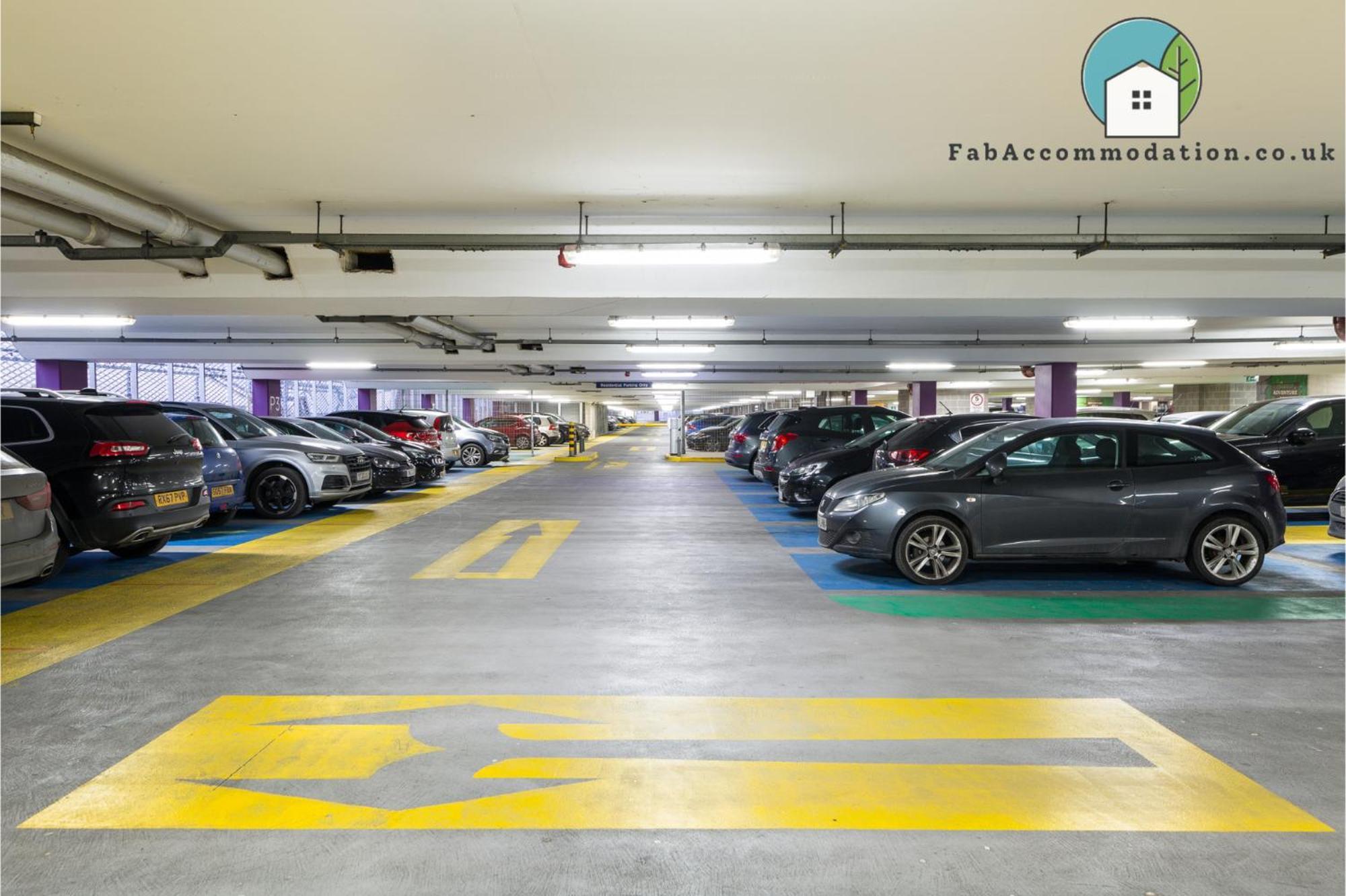 Amazing Flat-Parking Available-By Fabaccommodation Cardiff Eksteriør bilde